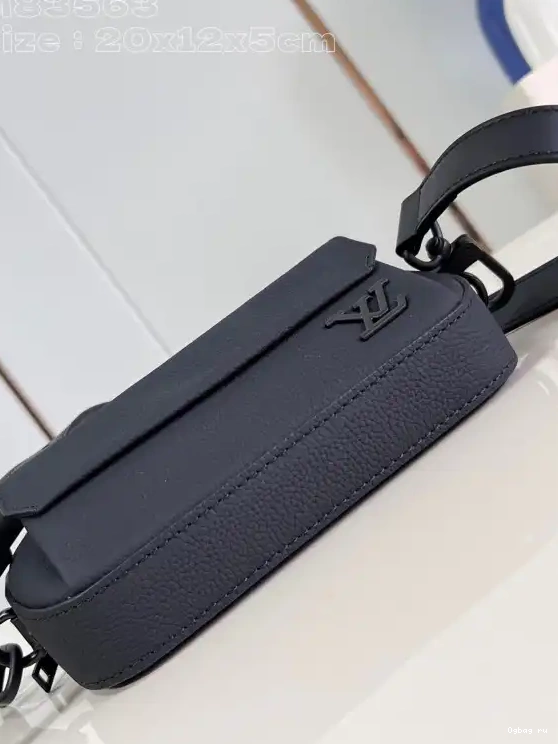 Pilot LOUIS Wallet-20*12*5.5CM Wearable VUITTON 0706